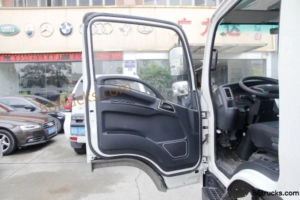 FARIZON E200 4.5T 4.14m cabine simple fourgon électrique pur 82.4kWh 4X2(6 roues) Intérieur (1) | 86Trucks
