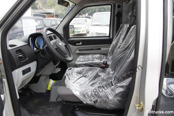 Sunlong Bus 2.6T 4.43m Pure Electric Enclosed Cargo Truck (Range 256km) 40.7kWh Cab (3) | 86Trucks