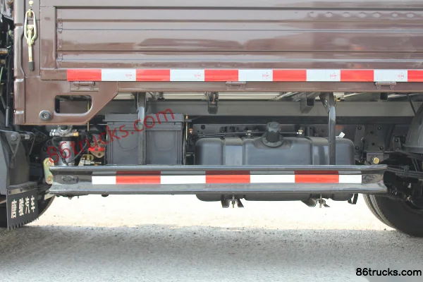 Tangjun Ouling série K1 110 ch 4X2(6 roues) 4,15 m camion léger à ridelles, cabine simple Châssis (3) | 86Trucks