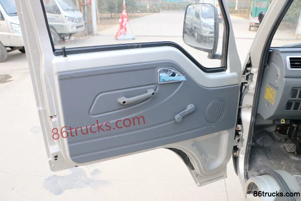 Tangjun Ouling Sailin A6 1.2L 88 hp 4X2(6 wheels) gasoline/CNG 3.08 m single-row flatbed mini truck Cab (1) | 86Trucks