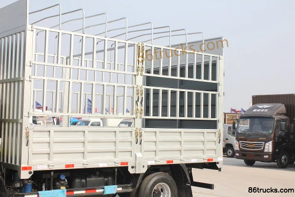 Tangjun Ouling K7 Series 156 hp 4X2(6 wheels) 4.1m Single Row Stake Truck (Yunnei Power) Body (2) | 86Trucks