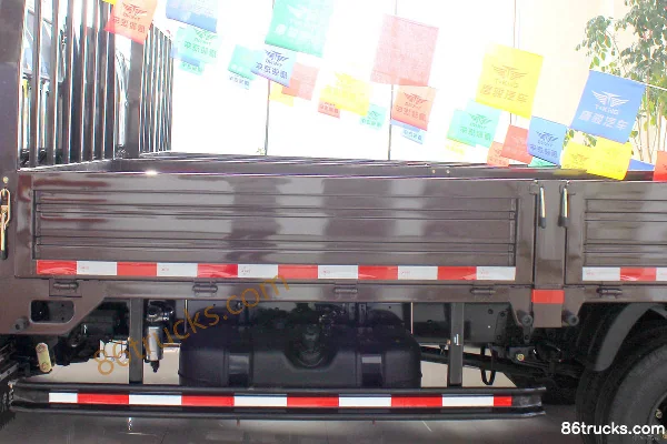 Tangjun Ouling T3 Series 116hp 4X2(6 wheels) 4.15m Single Row Flatbed Light Truck (Lu'an 5-speed) Body (3) | 86Trucks