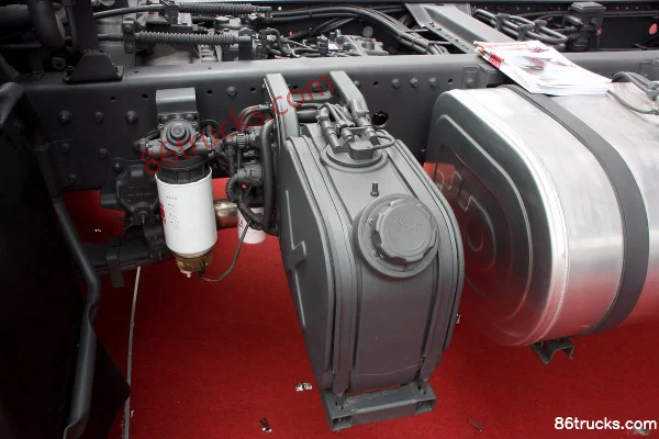Dongfeng Commercial Vehicle Tianjin Medium Truck 160hp 4X2(6 wheels) 4X2 cargo truck chassis (2) | 86Trucks