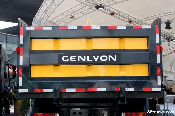SAIC Hongyan Genlyon C100 camion lourd 350 ch 6X4(10 roues) 6,2 m camion benne (SAIC Fiat Powertrain Hongyan) Carrosserie (1) | 86Trucks