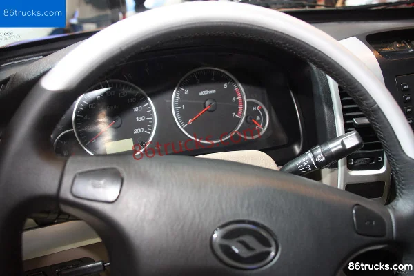 2009 Huanghai Dachai Shen édition classique luxe 3,2 L diesel double cabine pick-up (2) | 86Trucks