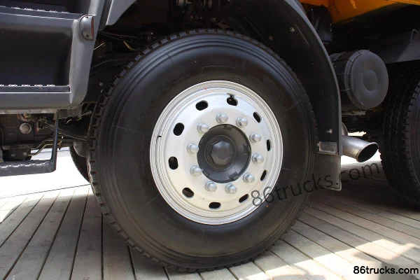 Renault Kerax Heavy Truck 392 hp 8X4(12 wheels) Dump Truck (Extended Version) Chassis (3) | 86Trucks