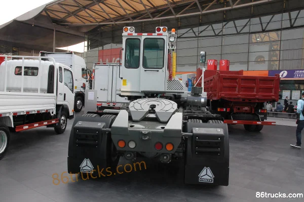 Sinotruk HOVA camion lourd 266 ch 4X2(6 roues) tracteur routier LNG Extérieur (3) | 86Trucks