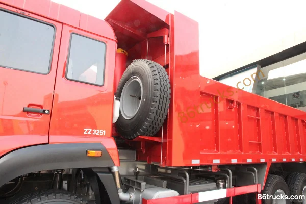 Sinotruk Golden Prince heavy truck 300 hp 6X4(10 wheels) 5.6m dump truck Body (1) | 86Trucks
