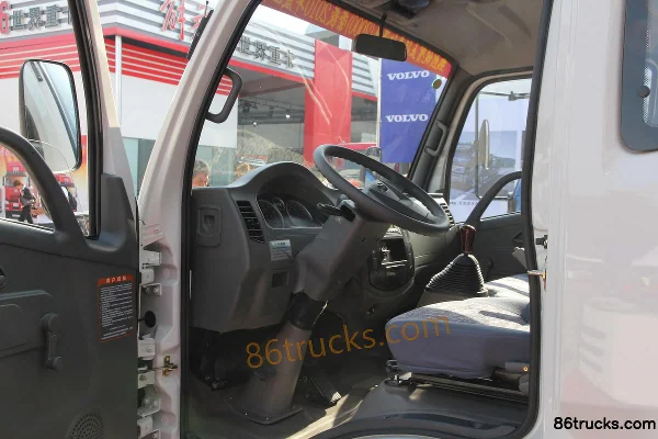 Feidi D1 Series 88 hp 4X2(6 wheels) 3.9m Half-Cab Flatbed Light Truck (1) | 86Trucks