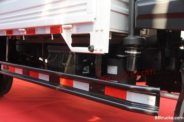 Feidi D1 Series 88 hp 4X2(6 wheels) 3.9m Half-Cab Flatbed Light Truck Chassis (1) | 86Trucks