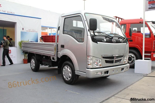 Jinbei Linghang 90 ch 4X2(6 roues) camion léger à ridelles simple cabine 3,9 m Extérieur (2) | 86Trucks