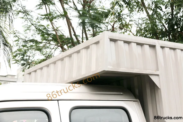 Changan Kuayue Xinbao II 1.2L 88 hp 4X2(6 wheels) 2.535m double-row van micro truck Body (1) | 86Trucks