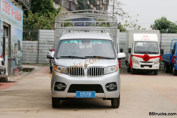 Jinbei T30 1.5L 109 hp 4X2(6 wheels) Gasoline 2.92m single-row stake micro truck Exterior (2) | 86Trucks
