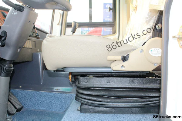 Mudan Medium Bus 132hp Box Truck Cab (3) | 86Trucks