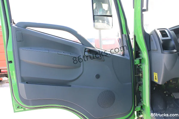 Kama Kaijie GM6 143hp 4X2(6 wheels) 3.71m dump truck Cab (1) | 86Trucks