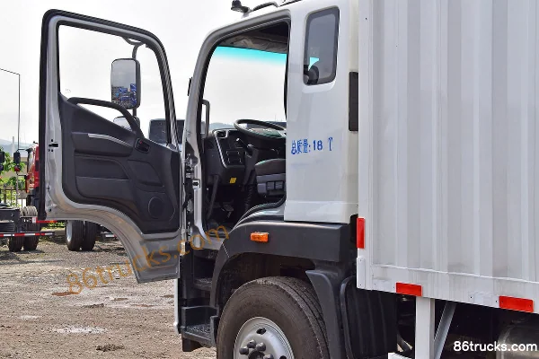 Foton Ouhang R-Series Express Star 210hp 4X2(6 wheels) 8.6m Van Cargo Truck Cab (2) | 86Trucks
