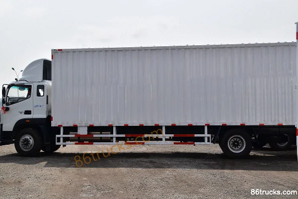 Foton Ouhang R-Series Express Star 210hp 4X2(6 wheels) 8.6m Van Cargo Truck Body (1) | 86Trucks