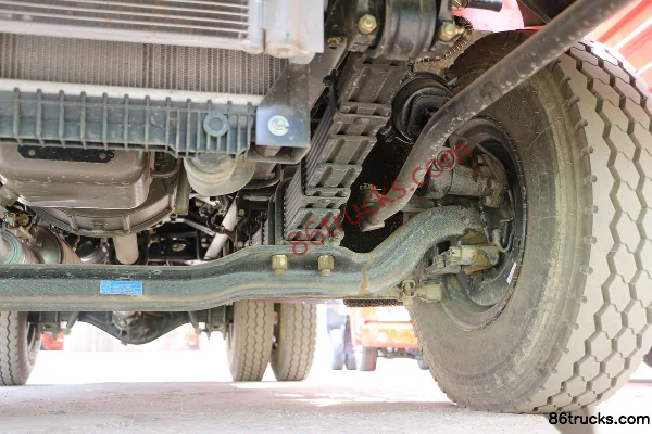 Dongfeng Commercial Vehicle Tianjin KS 185hp 4X2(6 wheels) 6.75m half-row stake truck (China VI) Chassis (3) | 86Trucks