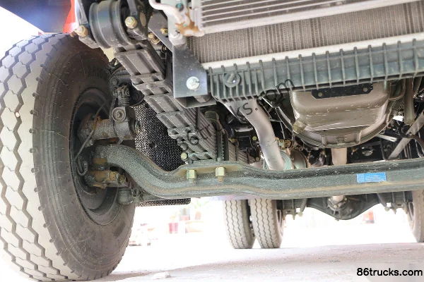 Dongfeng Commercial Vehicle Tianjin KS 185hp 4X2(6 wheels) 6.75m half-row stake truck (China VI) Chassis (2) | 86Trucks