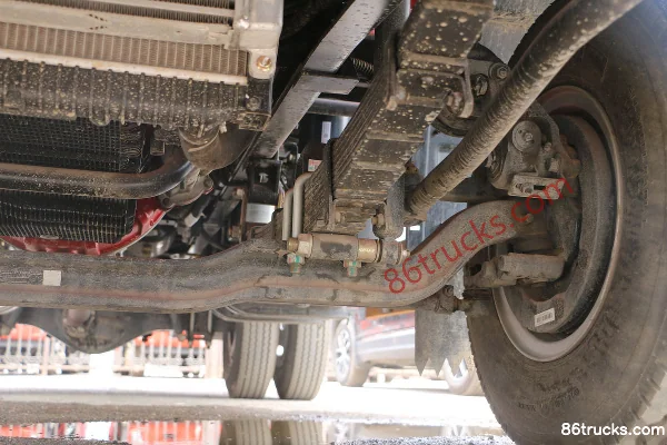 Sinotruk HOWO Tongshuai 148hp 4X2(6 wheels) 4.165m single-row flatbed light truck Chassis (3) | 86Trucks