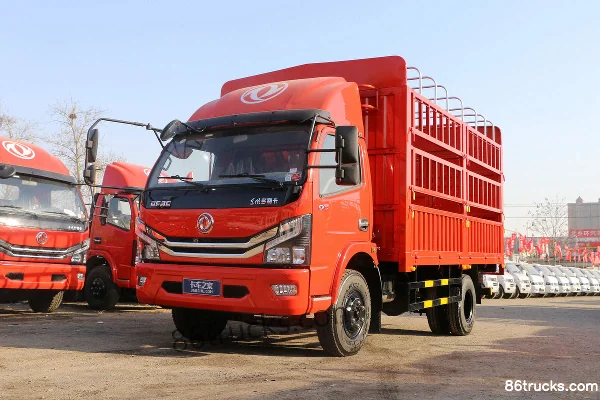 Dongfeng Duolika D6-L 2018 156hp 4X2(6 wheels) 4.17m single-row stake light truck Exterior (3) | 86Trucks