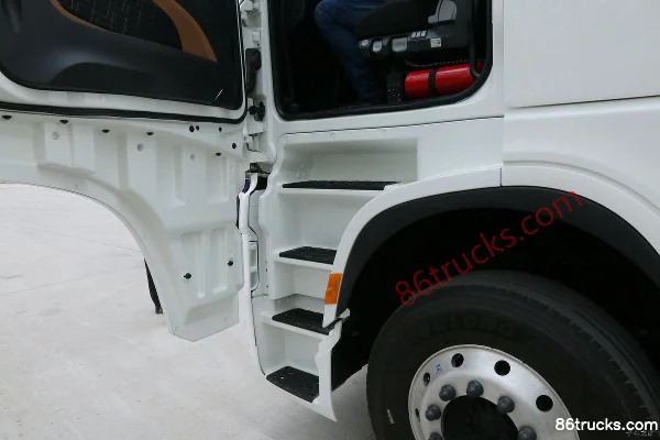 SHACMAN Delong X6000 430 ch 4X2(6 roues) tracteur routier à boîte automatique Cabine (1) | 86Trucks