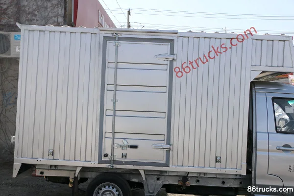 Jinbei T30 2018 Model Standard Type 1.3L 82 hp 4X2(6 wheels) Gasoline 2.915m Single Row Box Mini Truck Body (1) | 86Trucks