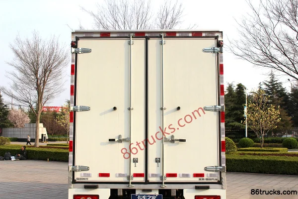 Foton Times Linghang 6 156 ch 4X2(6 roues) camion léger fourgon, cabine simple 4,165 m Carrosserie (2) | 86Trucks