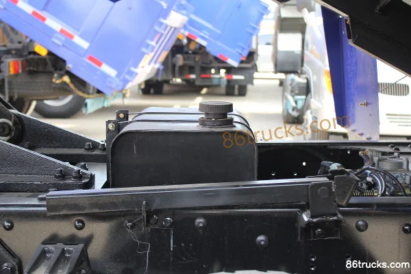 Tangjun Ouling T7 Series 129hp 4X2(6 wheels) 4.05m dump truck (Changtai) Body (1) | 86Trucks