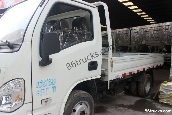 Yuejin Fuxing S80 88hp 4X2(6 wheels) Diesel 3.65m single-row flatbed truck Body (1) | 86Trucks