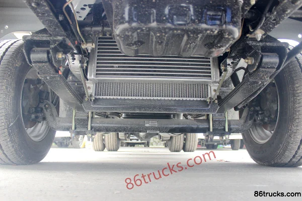 Yuejin Xiaofuxing S50Q 1.3L 87 hp 4X2(6 wheels) Gasoline 2.575m Double Row Van Mini Truck Chassis (1) | 86Trucks