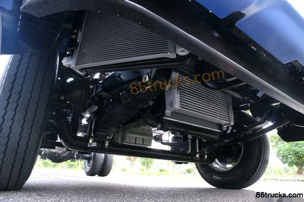 JAC Shuailing Q6 141hp 4X2(6 wheels) 4.12m Single Row Van Light Truck Chassis (1) | 86Trucks