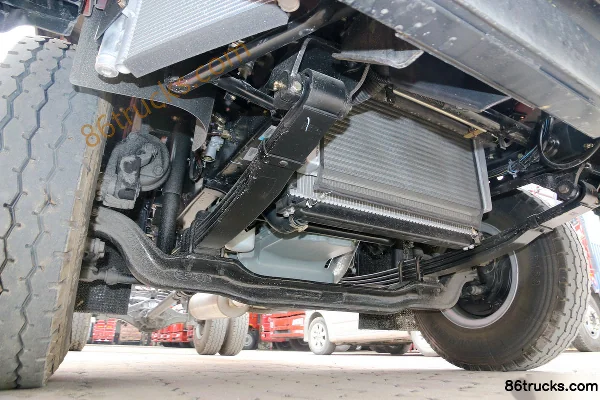 FAW Jiefang J6F Wide Body 160hp 4X2(6 wheels) 4.78m Semi-row Box Light Truck (China VI) Chassis (1) | 86Trucks