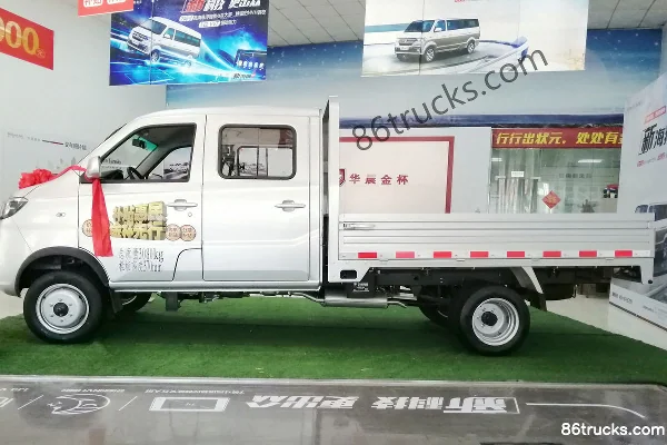 Jinbei Xinyuan T22S 1.3L 85hp 4X2(6 wheels) gasoline 2.55m double-row flatbed micro truck Exterior (3) | 86Trucks