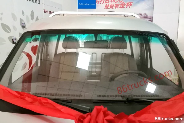 Jinbei T30 1.5L 109hp 4X2(6 wheels) Gasoline 2.92m Single Row Flatbed Micro Truck Exterior (3) | 86Trucks