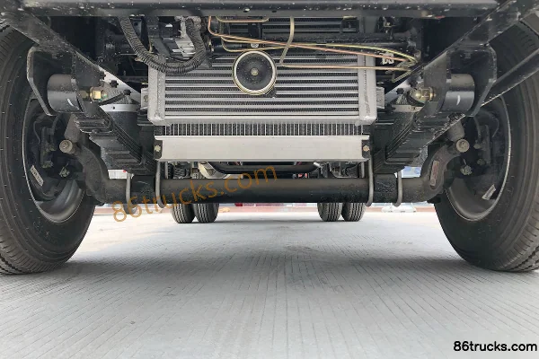 Foton Times Xiaoka Star 2.2L 88hp 4X2(6 wheels) Diesel 3.1m Double Row Flatbed Micro Truck Chassis (1) | 86Trucks