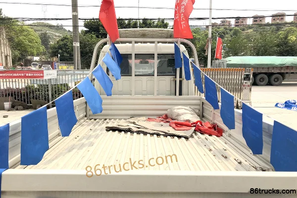 Foton Times Xiaoka Star 2.2L 88hp 4X2(6 wheels) Diesel 3.1m Double Row Flatbed Micro Truck Body (3) | 86Trucks