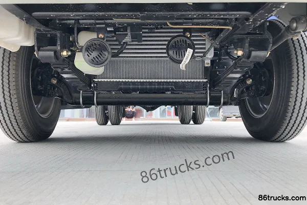Foton Shidai Yuling V2 1.8L 68 ch 4X2(6 roues) camion plateau micro 3,3 m cabine simple Châssis (1) | 86Trucks