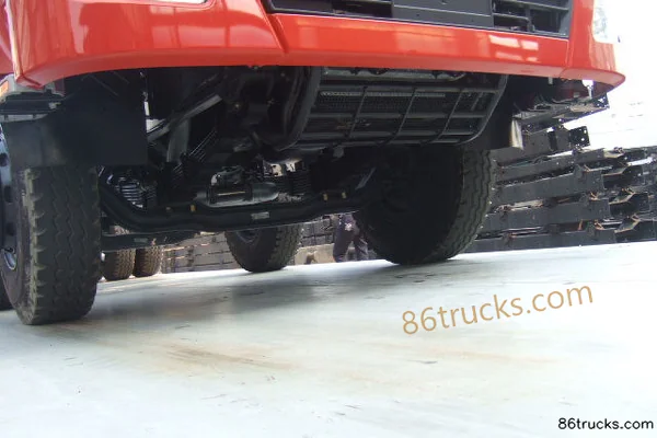 Dongfeng Commercial Vehicle Hercules Heavy Truck 290 hp 8X4(12 wheels) 7.3m Dump Truck Chassis (1) | 86Trucks