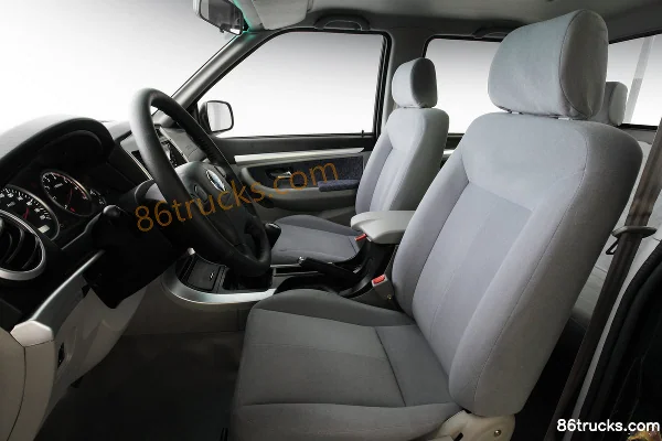 GAC Gonow Caiyun 300 Series Luxury Type 2.2L Gasoline Double Row Pickup (China IV) Chassis (1) | 86Trucks