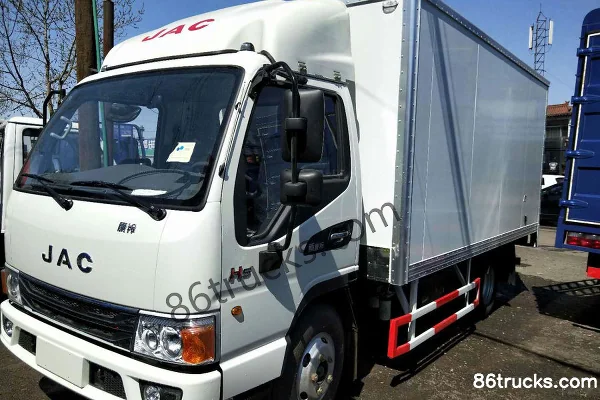 JAC New Kangling H5 156 hp 4X2(6 wheels) 4.03m single-row refrigerated truck Exterior (3) | 86Trucks
