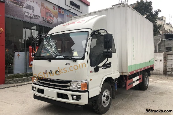 JAC Kangling H6 120 hp 4X2(6 wheels) 3.82m Semi-row Van Light Truck (China VI) Exterior (3) | 86Trucks