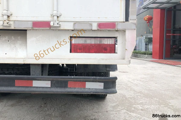 JAC Kangling H6 120 hp 4X2(6 wheels) 3.82m Semi-row Van Light Truck (China VI) Body (3) | 86Trucks