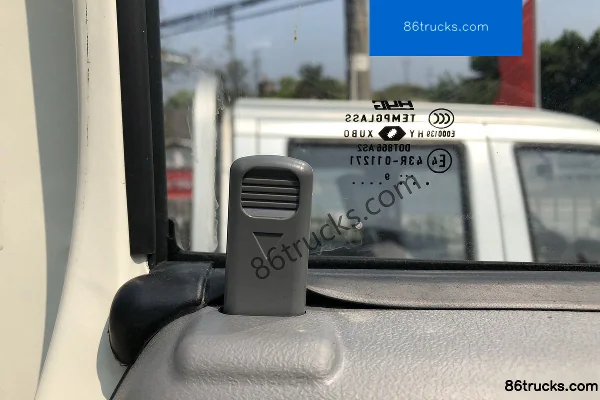 Foton Times Xiaoka Star 3 88 hp 4X2(6 wheels) 3.25m Half Row Flatbed Micro Truck Cab (2) | 86Trucks