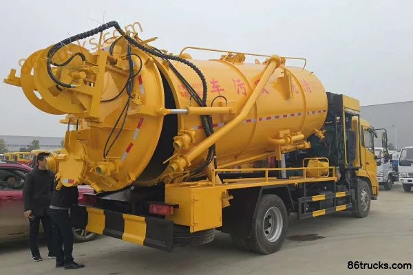 Dongfeng Commercial Vehicle Tianjin 180 hp 4X2(6 wheels) Vacuum Truck (Chusheng Brand) Exterior (3) | 86Trucks