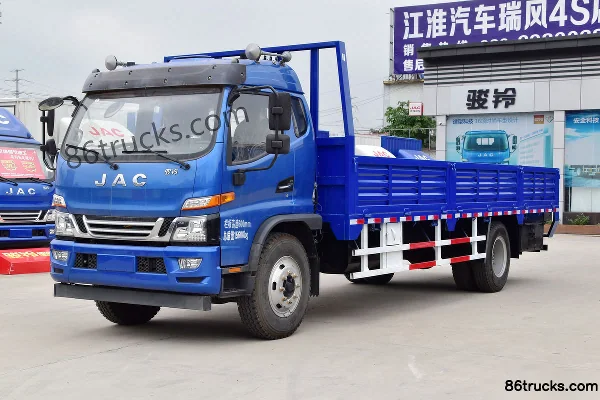 JAC Junling V9 195 hp 4X2(6 wheels) 6.78m flatbed cargo truck (China VI) Exterior (3) | 86Trucks