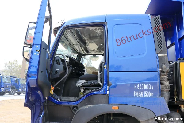 Sinotruk HOWO T7H 400hp 8X4(12 wheels) 7.8m dump truck Cab (1) | 86Trucks