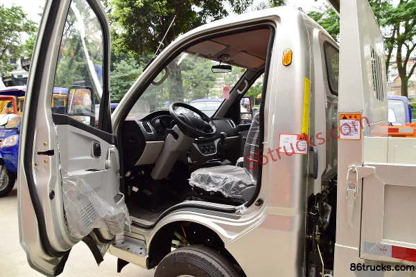 Shifeng Fengyun 82 ch 4X2(6 roues) 2,6 m camion benne Cabine (1) | 86Trucks
