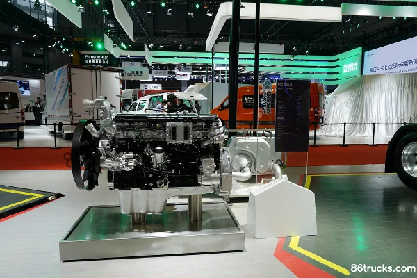 Sinotruk MC11.44-60 440hp 11L China VI Diesel Engine Exterior (3) | 86Trucks