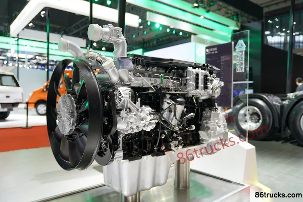 Sinotruk MC11.44-60 440hp 11L China VI Diesel Engine Exterior (2) | 86Trucks